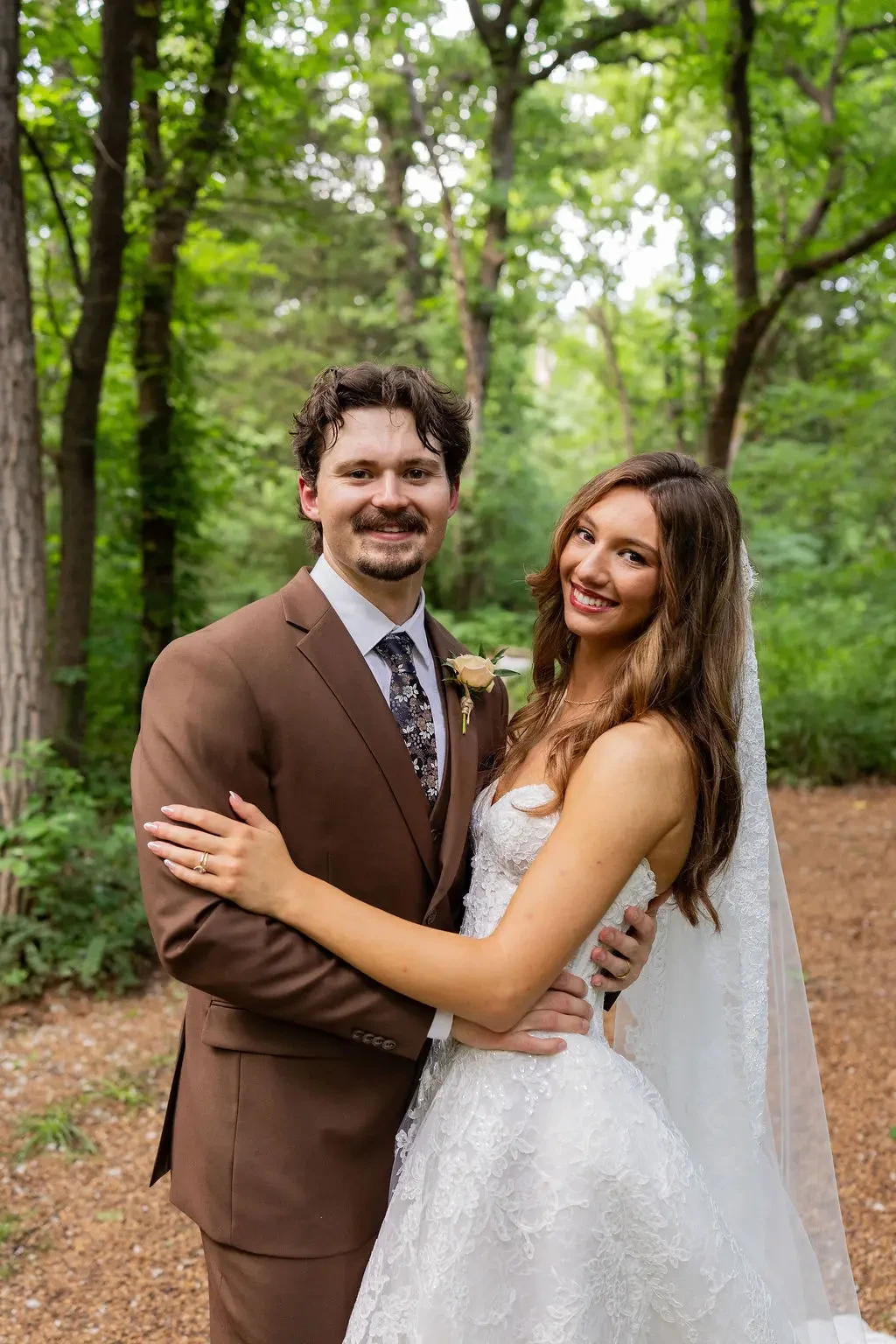 Gracie & Theron. Mobile Image